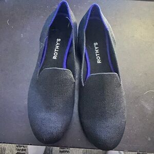 POSH STORE CLOSING 
Rothy’s loafers